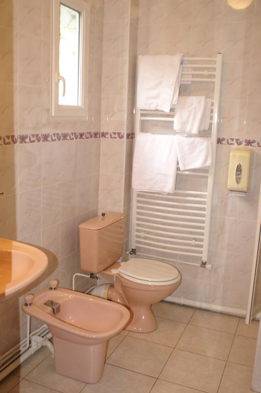 Hotel Celeste Bagnères-de-Luchon 部屋 写真