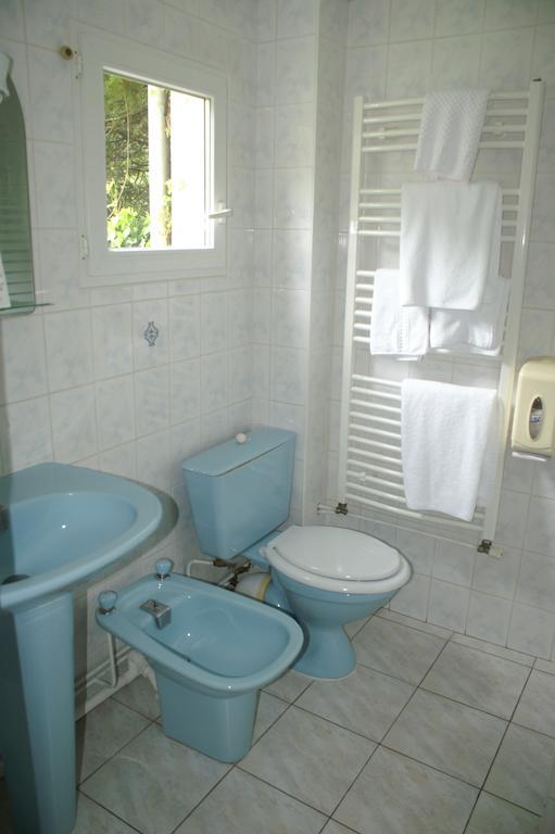 Hotel Celeste Bagnères-de-Luchon 部屋 写真